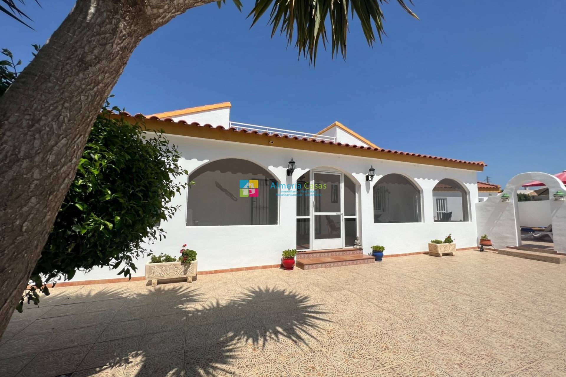 Villa in Almeria - view 1