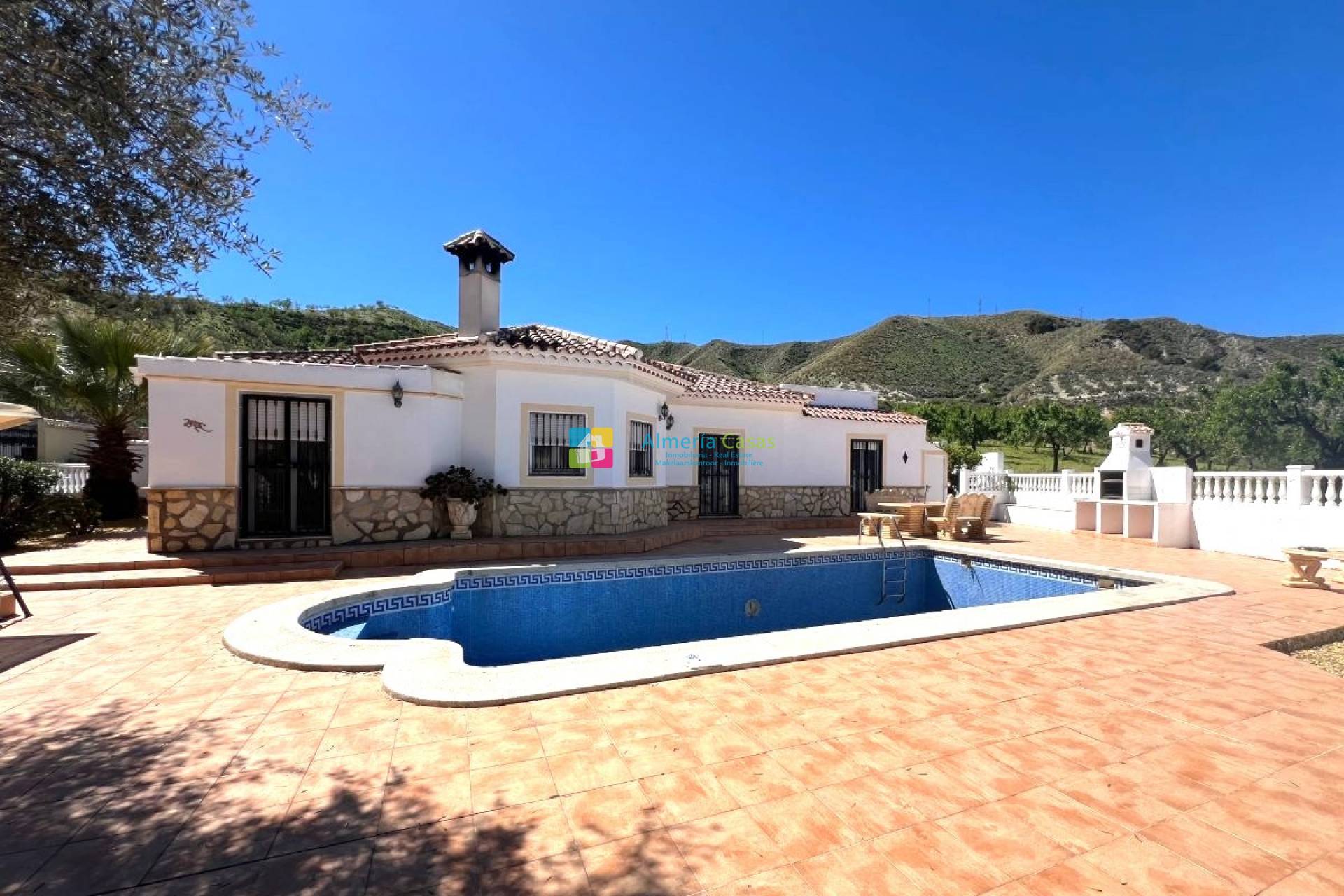 Villa in Almeria - view 1