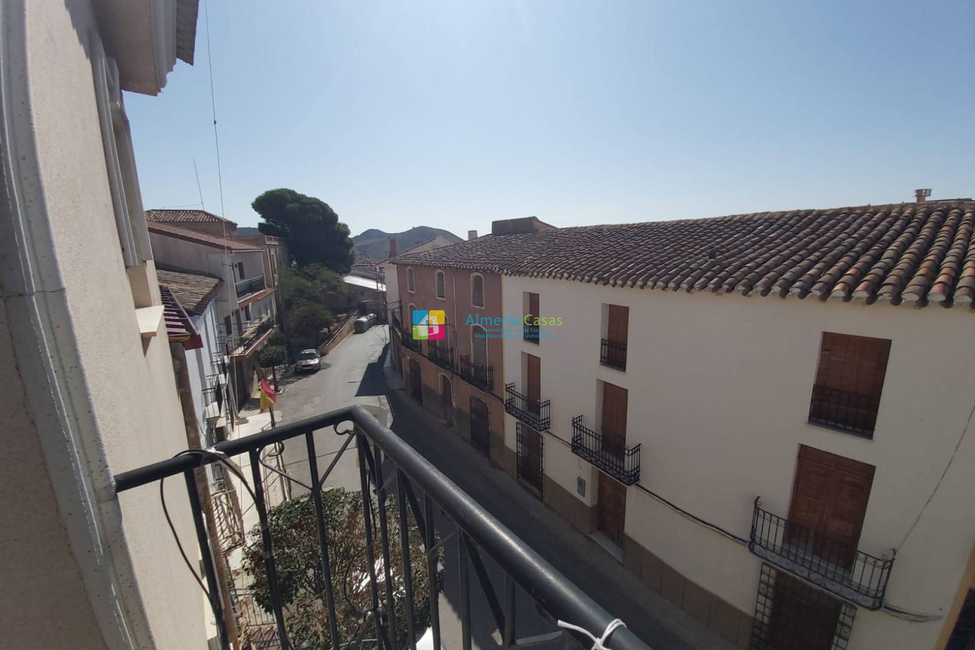 Apartment in El Soriano - view 1