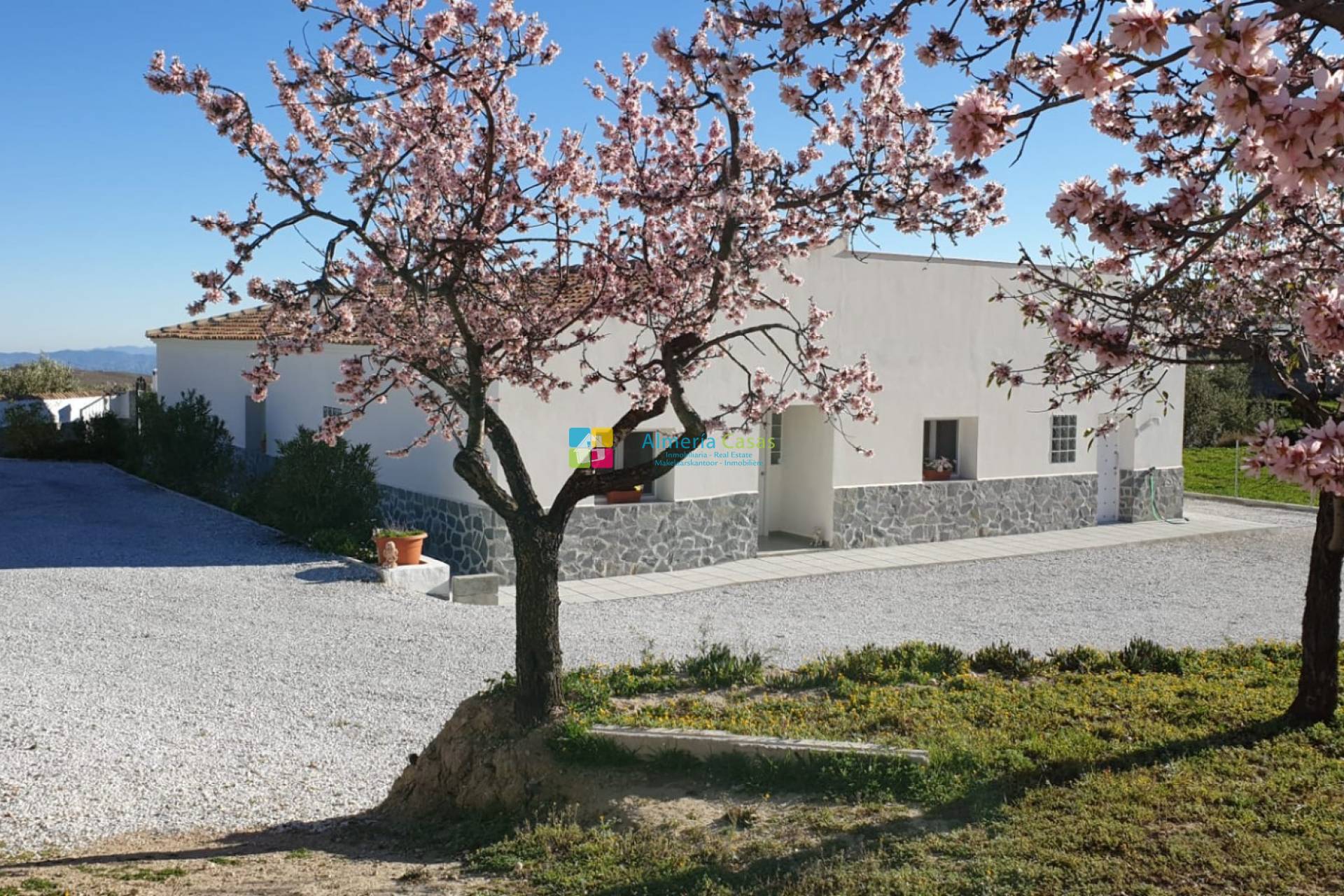 Villa in Oria - view 1