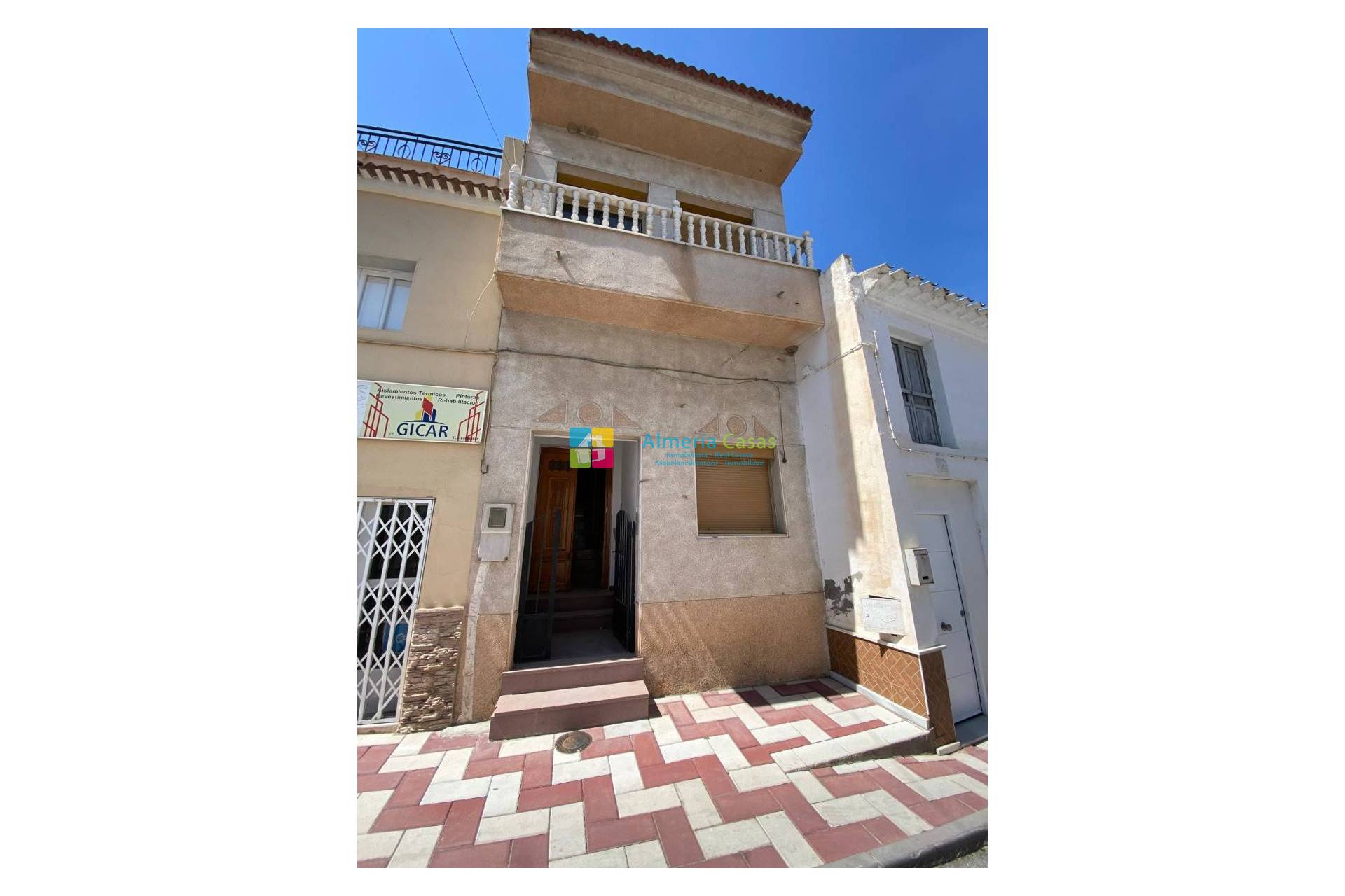 House in Cantoria - view 1