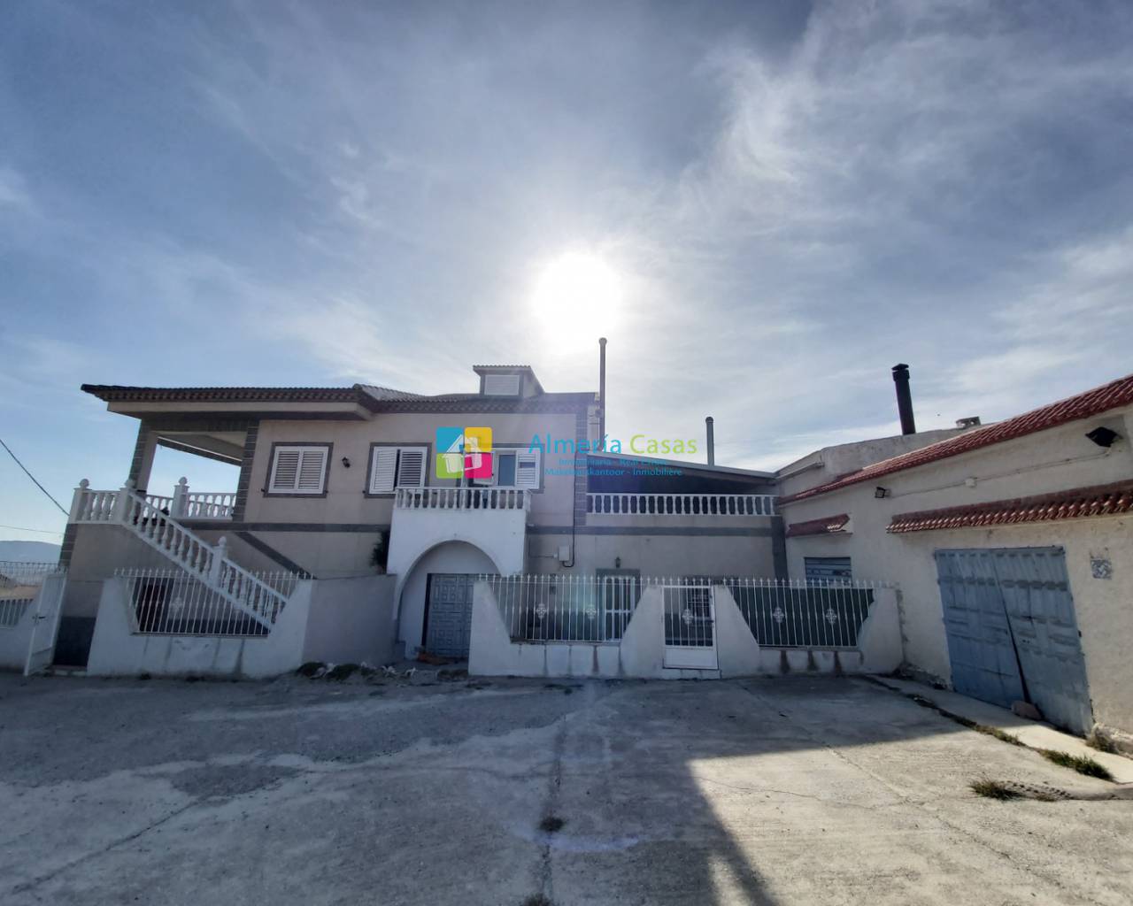 Villa in El Soriano - view 1