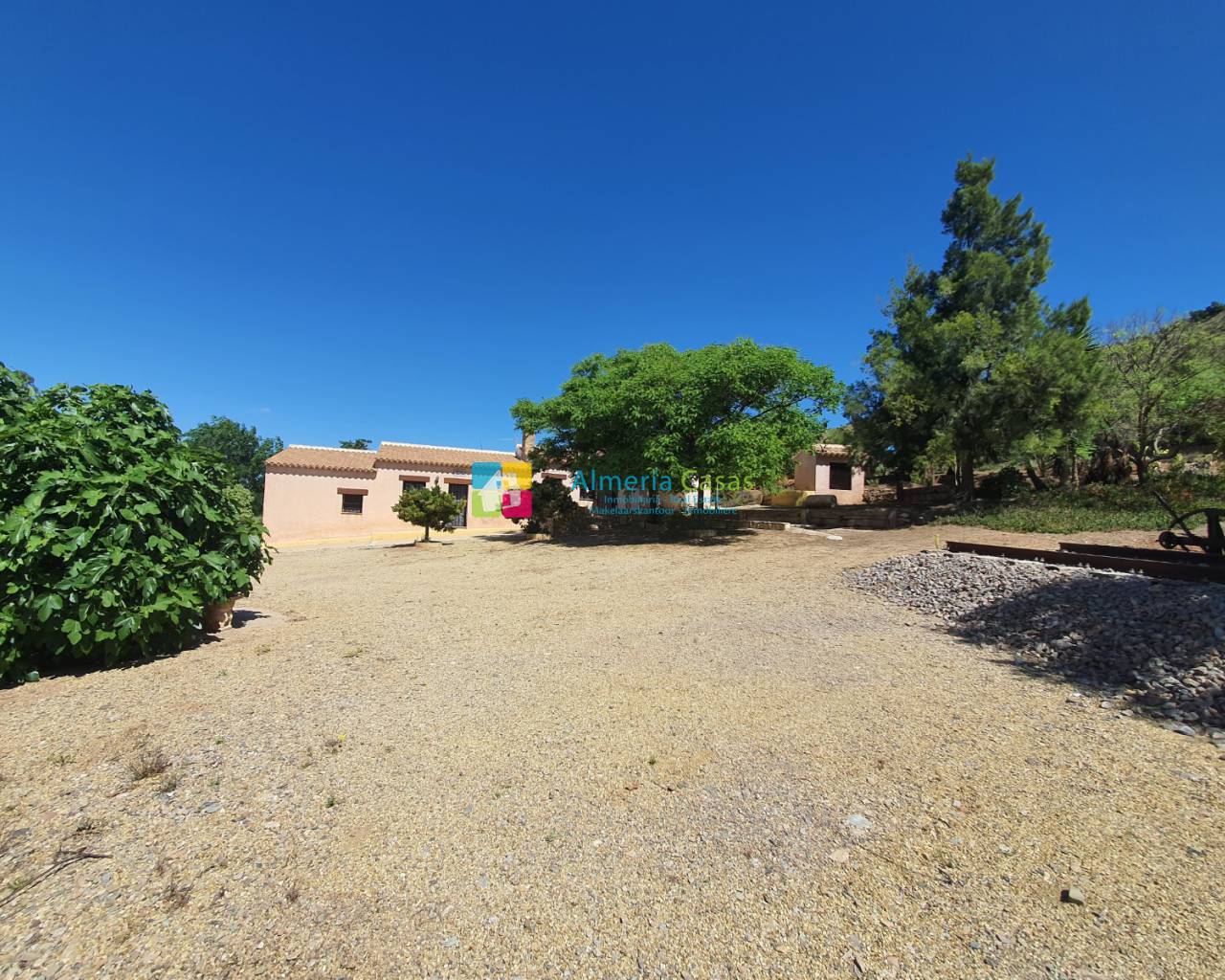 Villa in Los Lorcas - view 1