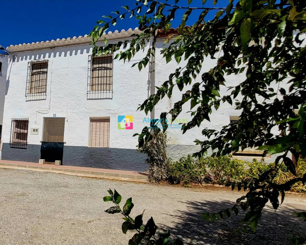 House in Cullar de Baza - view 1