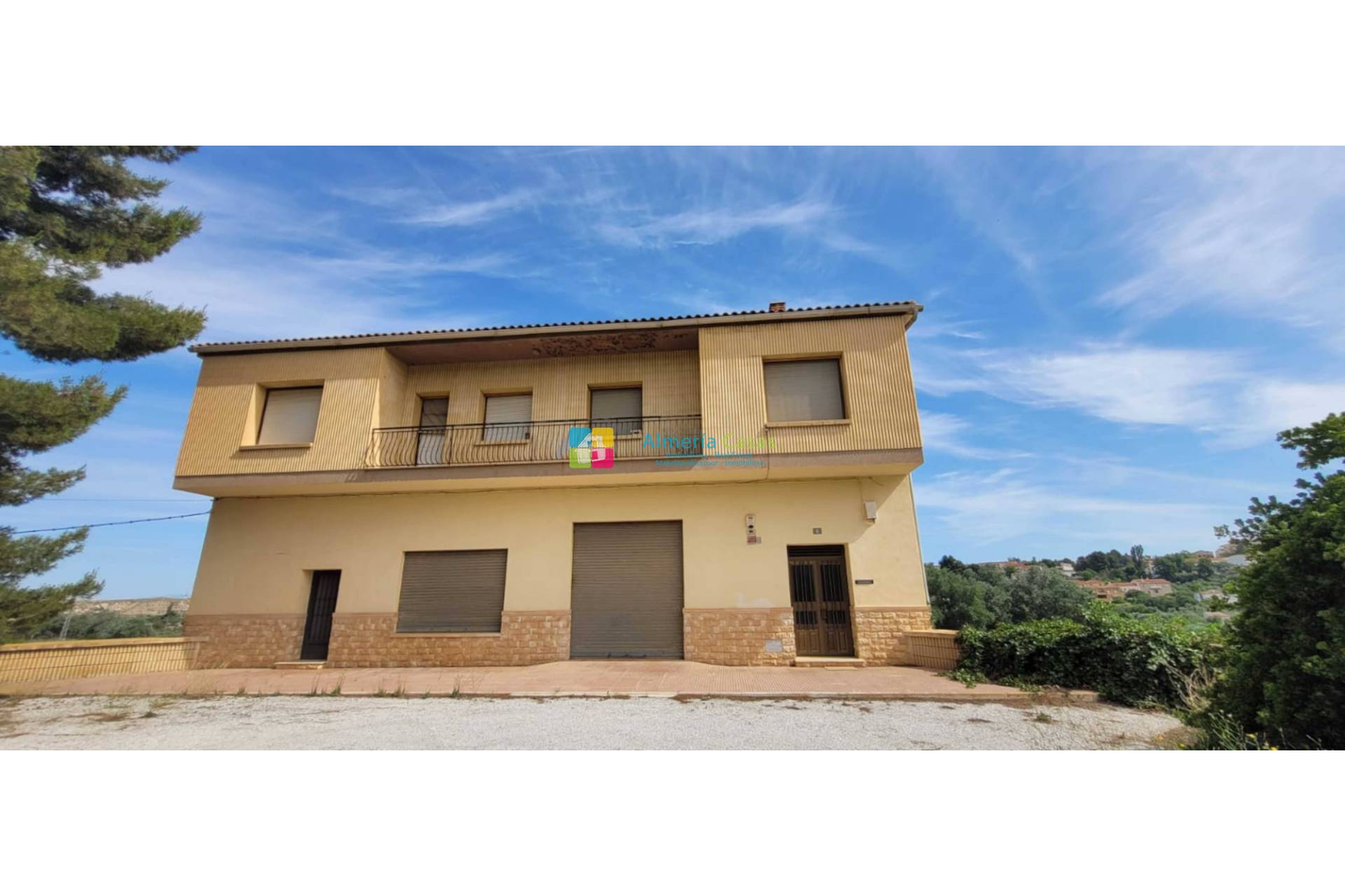 House in Cullar de Baza - view 1