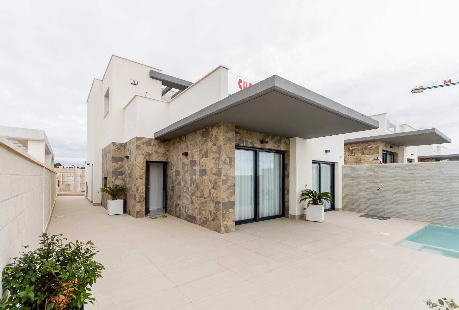 House in Urbanizacion los Balcones - view 1