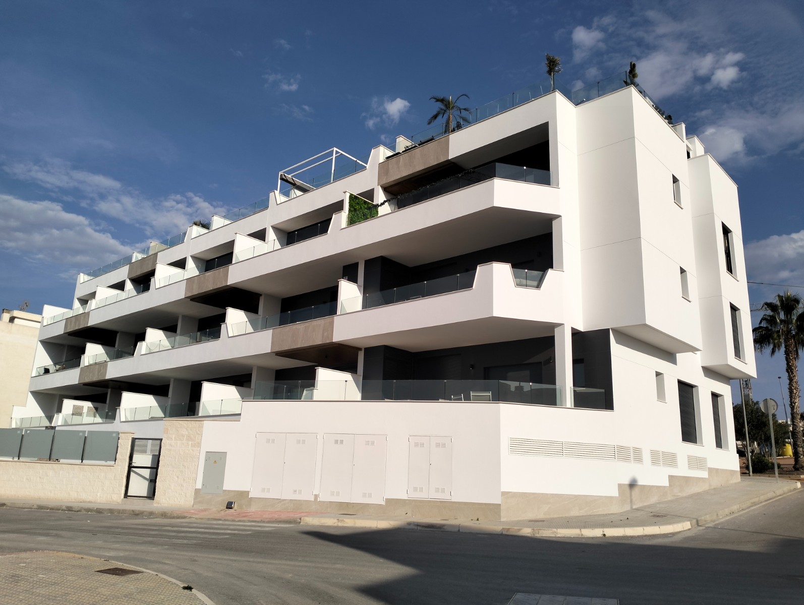 House in Alicante - view 1