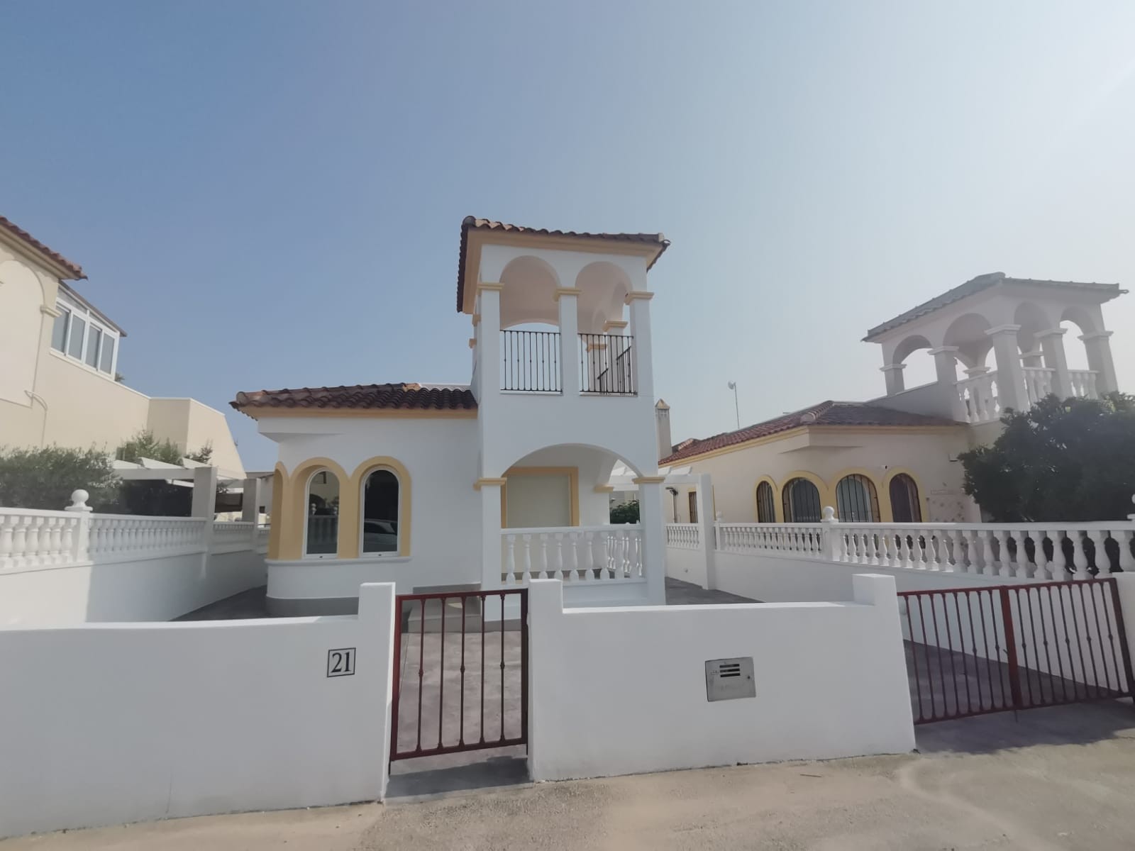 House in Urbanizacion los Balcones - view 1