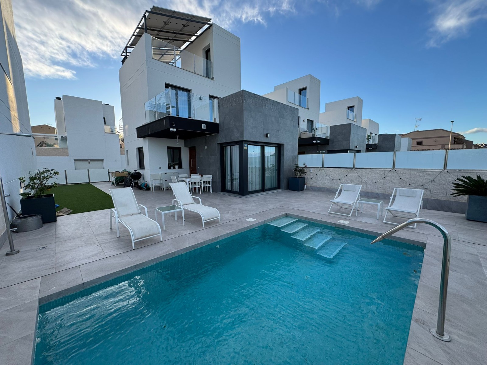 Villa in Torrevieja - view 1