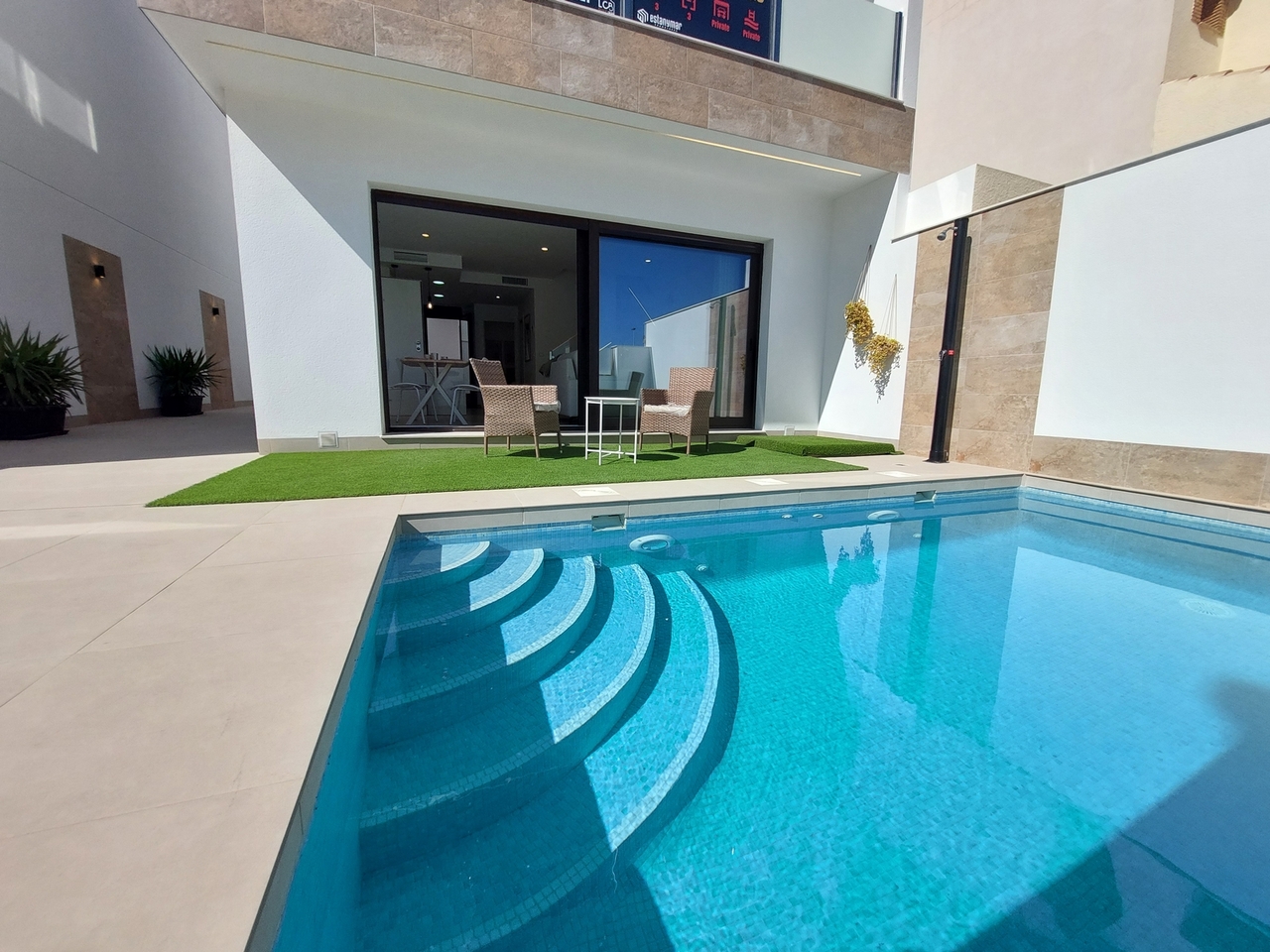 House in San Pedro del Pinatar - view 1