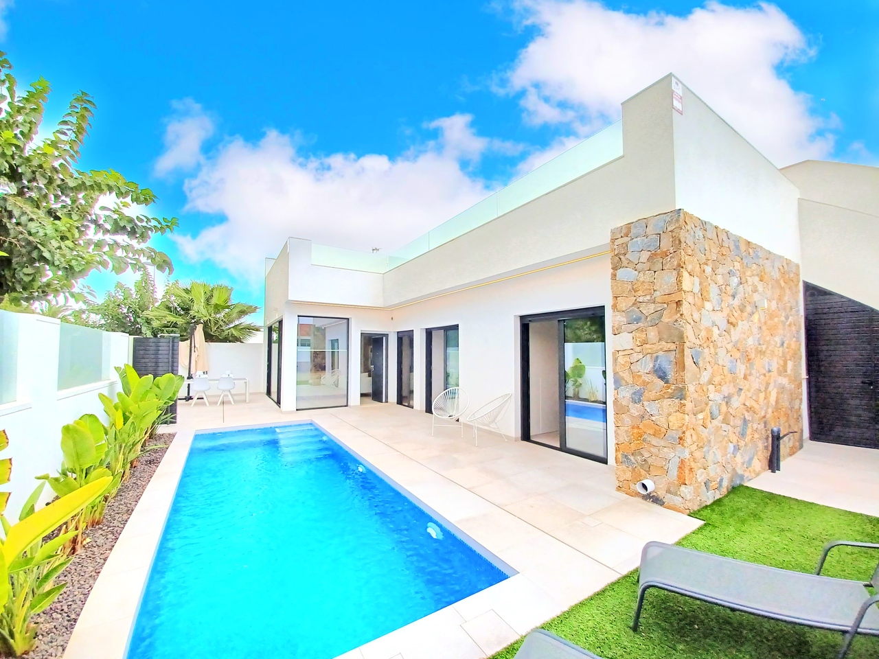 House in Alicante - view 1