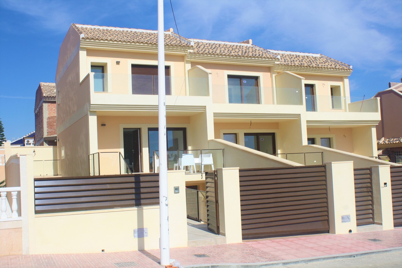 House in Alicante - view 1