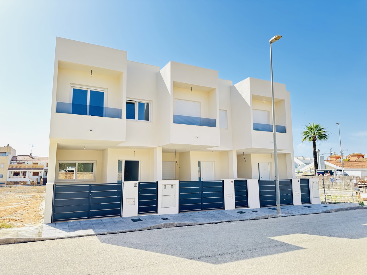 House in Alicante - view 1