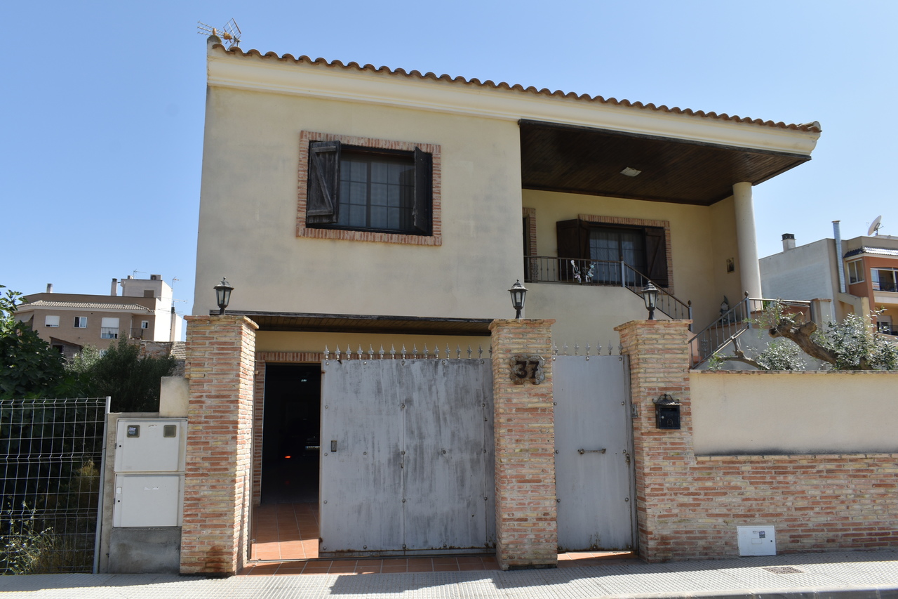 House in Alicante - view 1