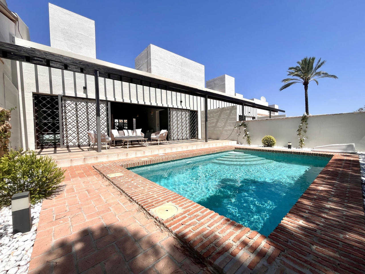 House in Santa Cruz - view 1