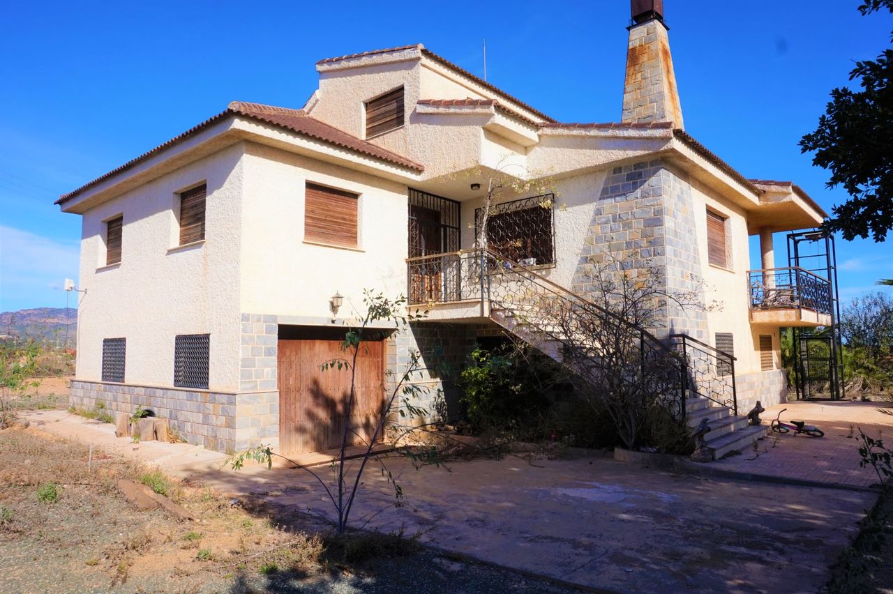 House in Balsicas - view 1