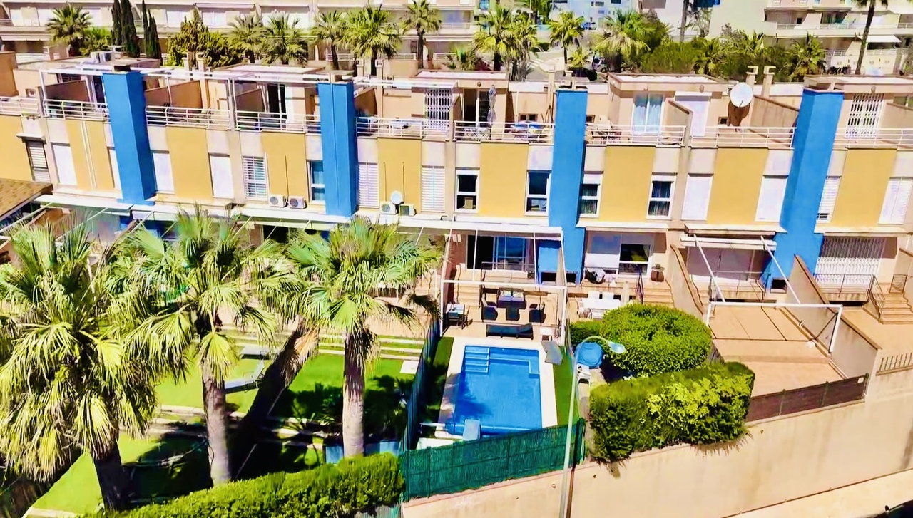 House in Alicante - view 1