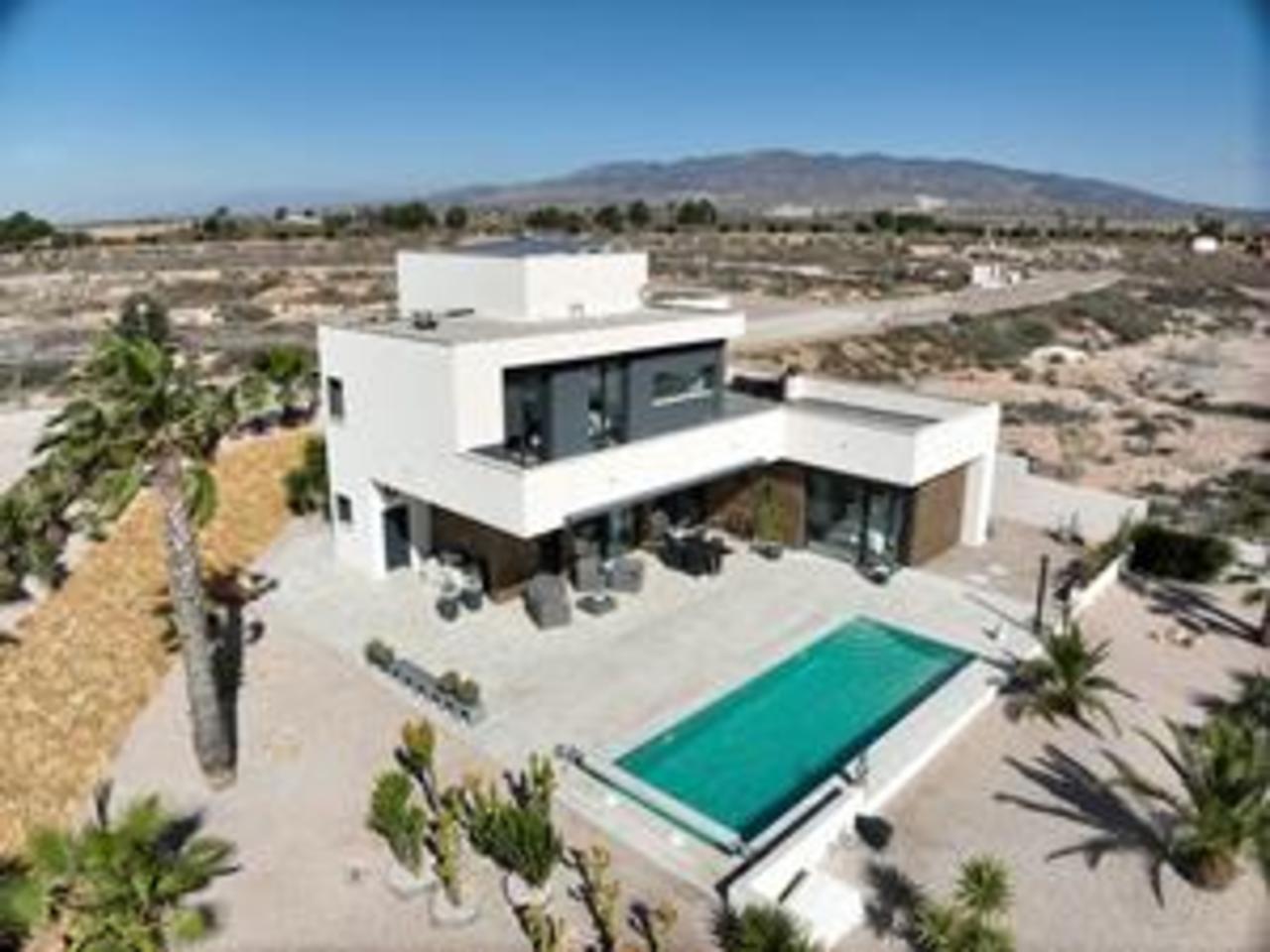 Villa in Fuente Alamo - view 1