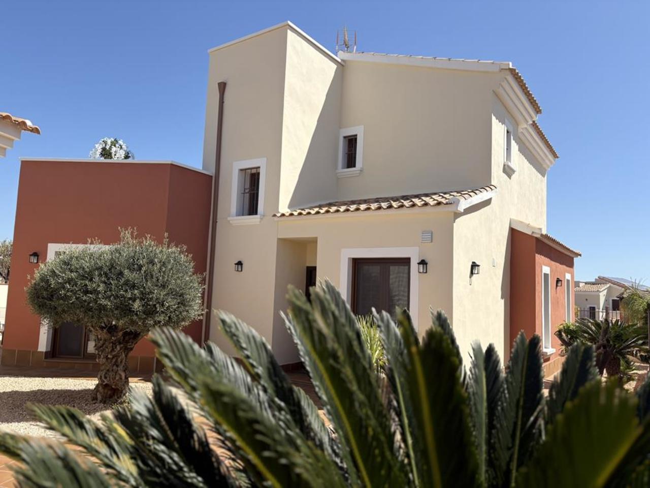 Villa in Murcia - view 1