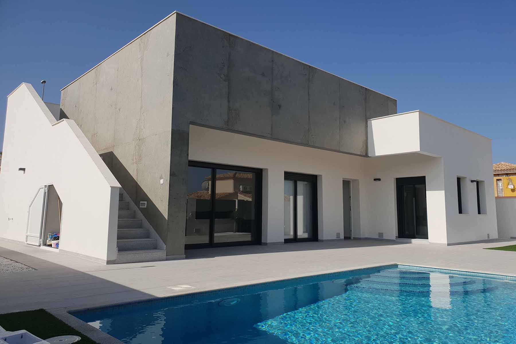 House in Alicante - view 1