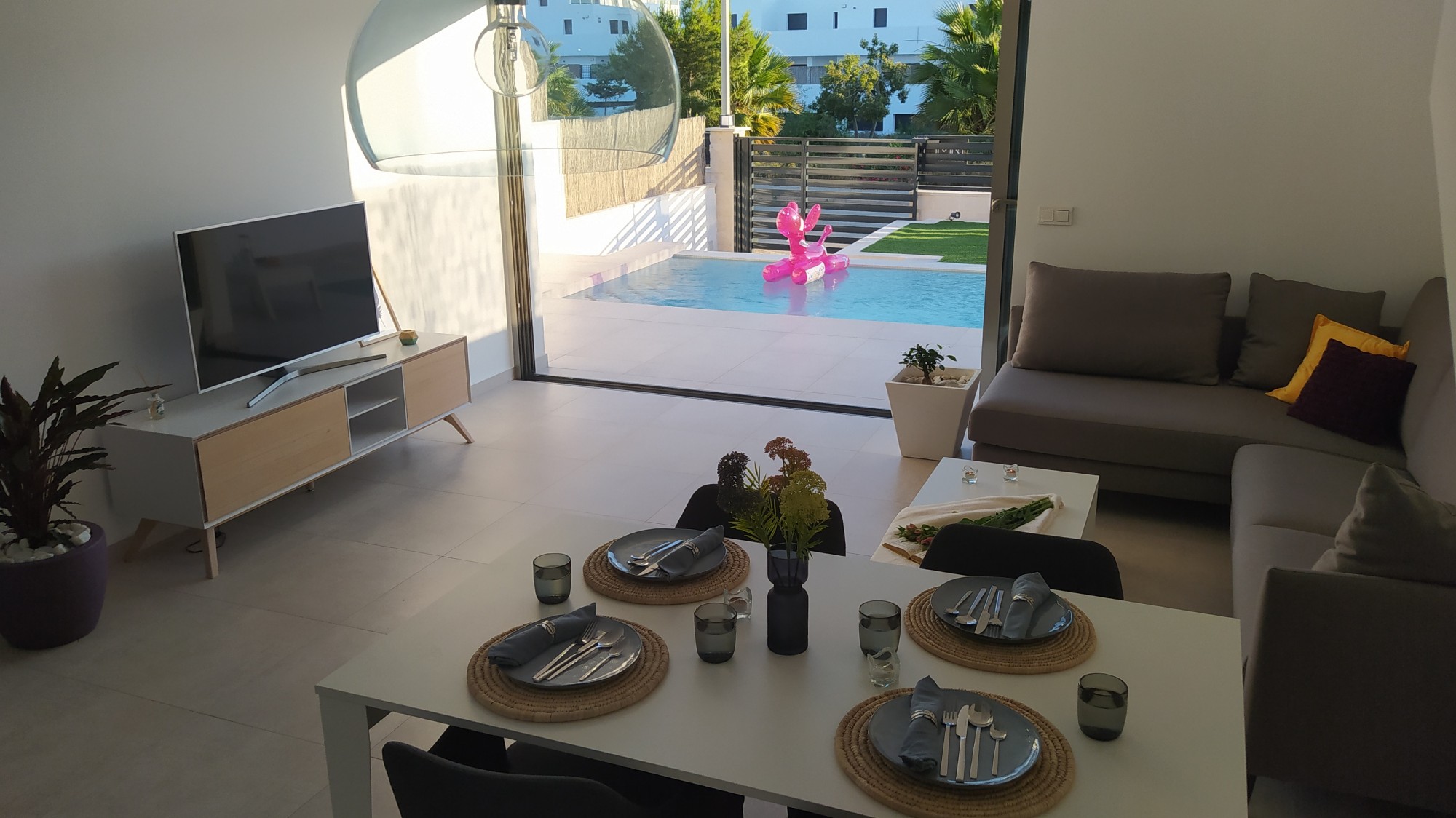 Villa in Alicante - view 1