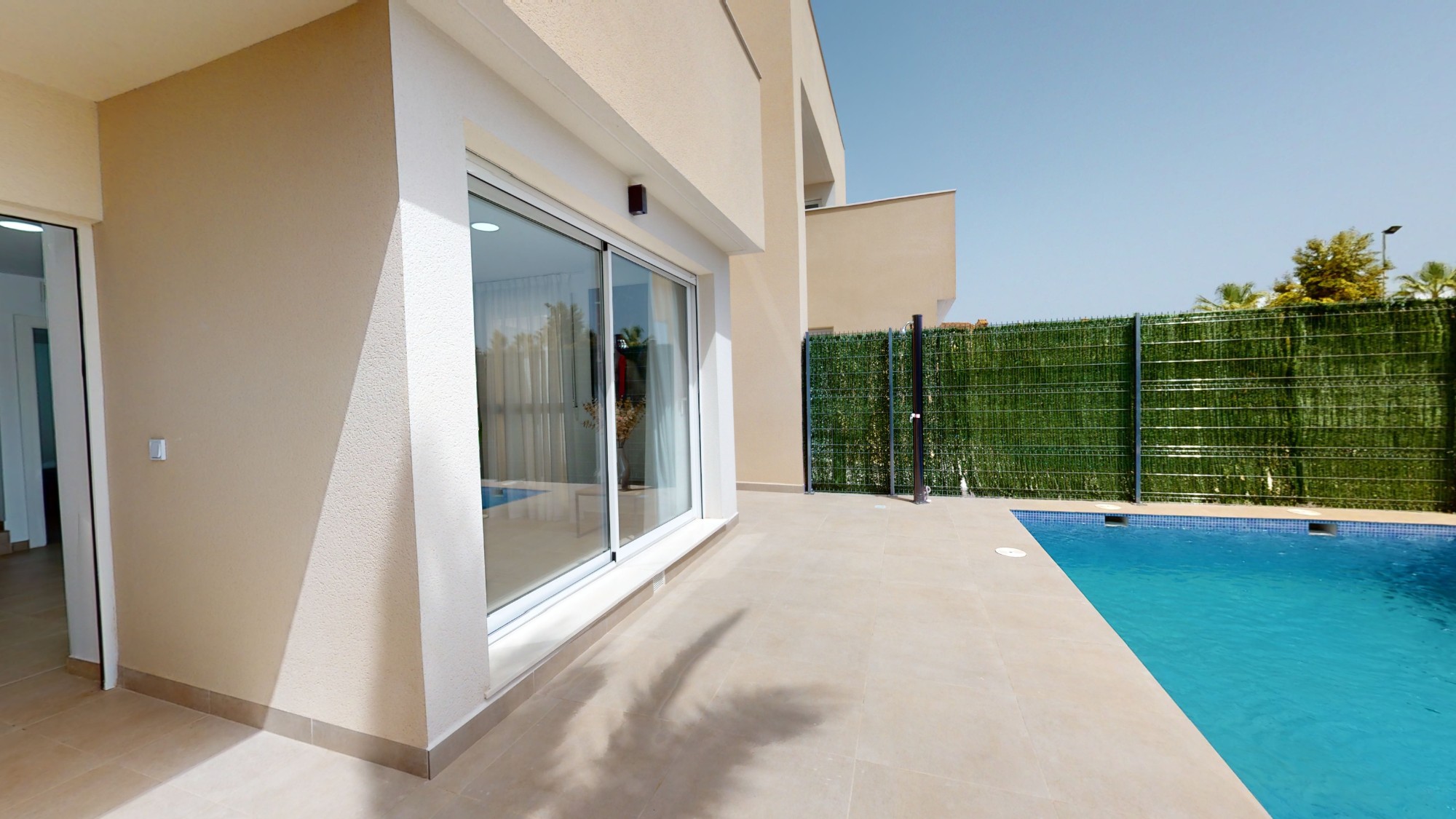 Villa in Santa Cruz - view 1