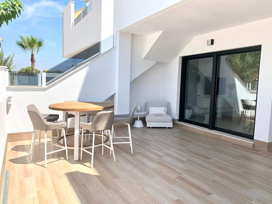 Apartment in Alicante - view 1