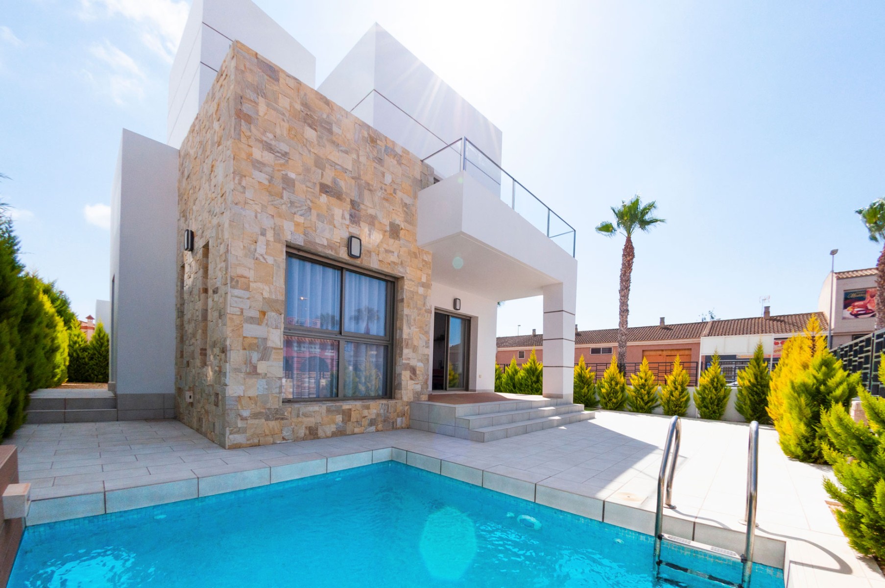Villa in Santa Cruz - view 1