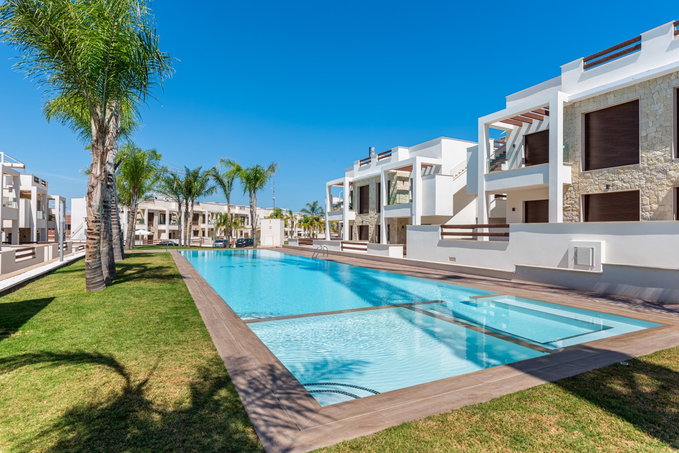 Apartment in Alicante - view 1