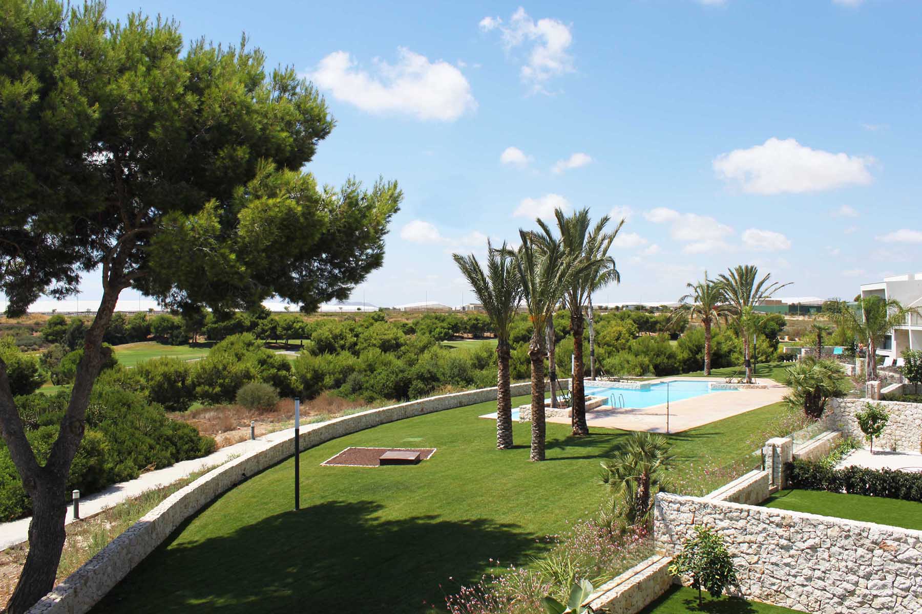 Apartment in Alicante - view 1