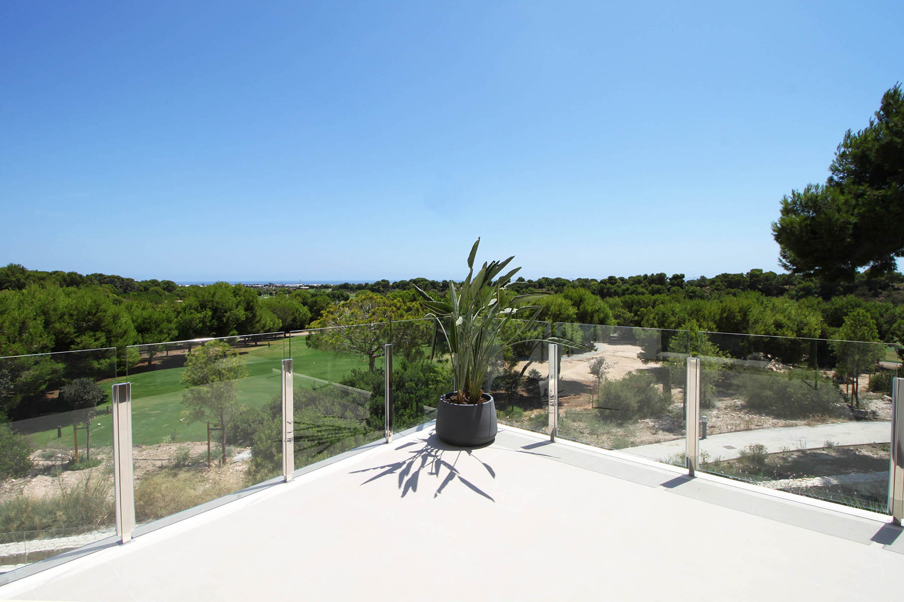 Apartment in Alicante - view 1