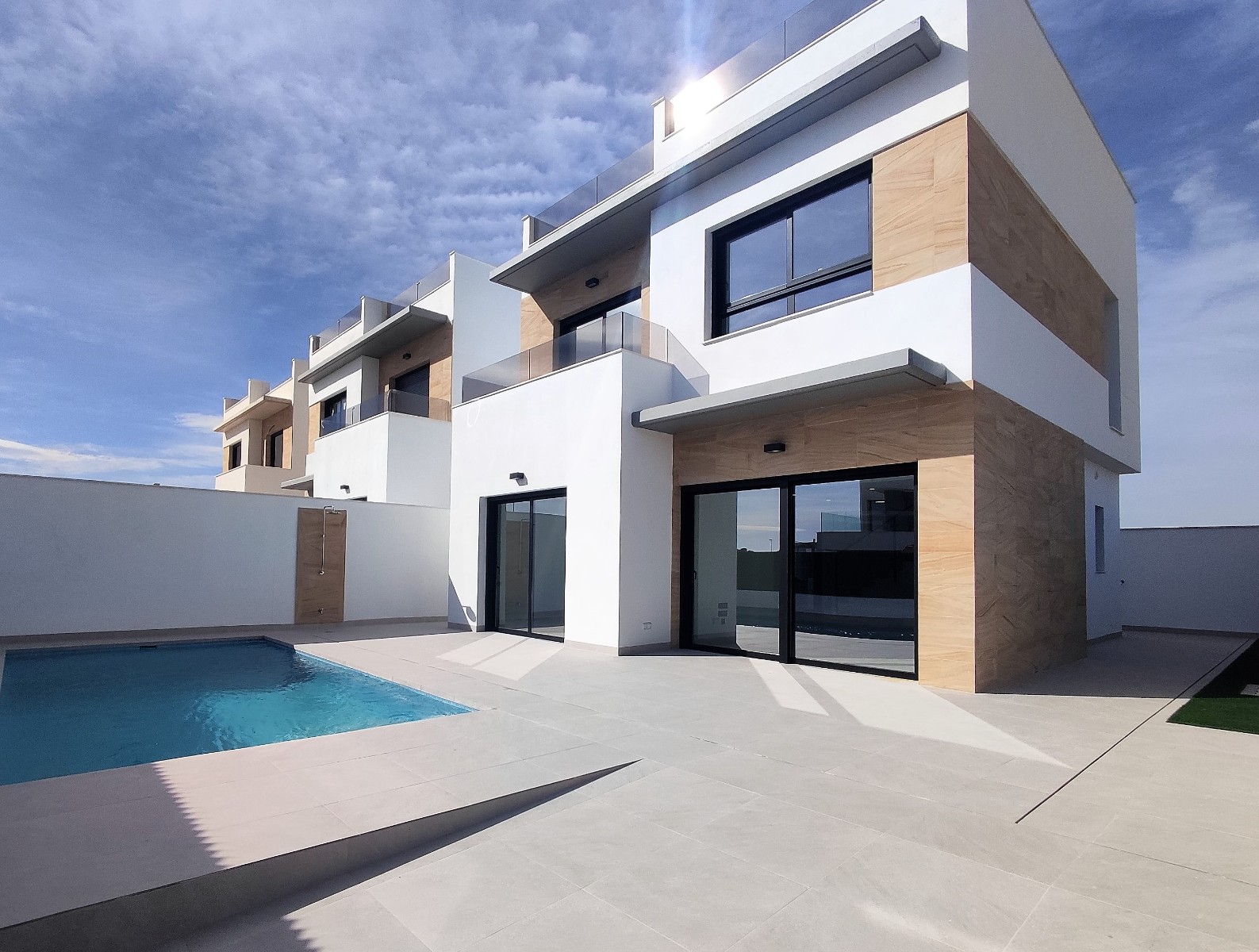 House in Alicante - view 1