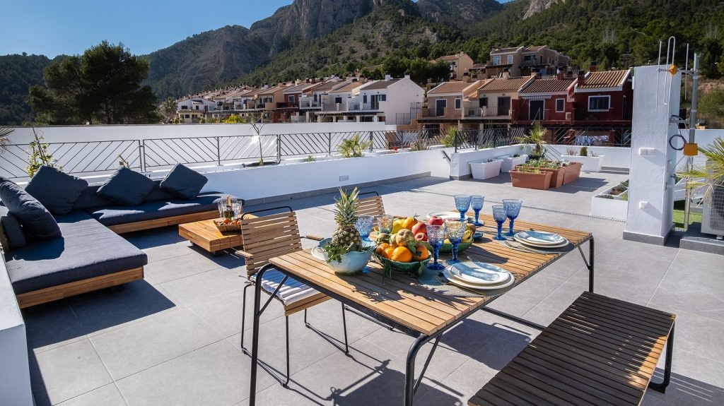 House in Alicante - view 1