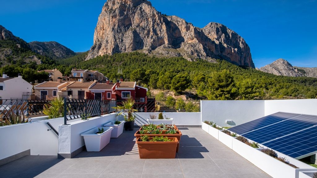 House in Alicante - view 1