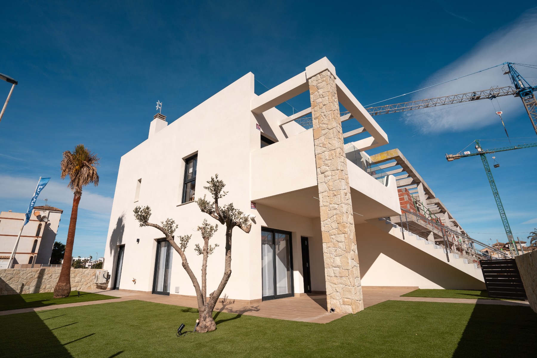 Apartment in Alicante - view 1