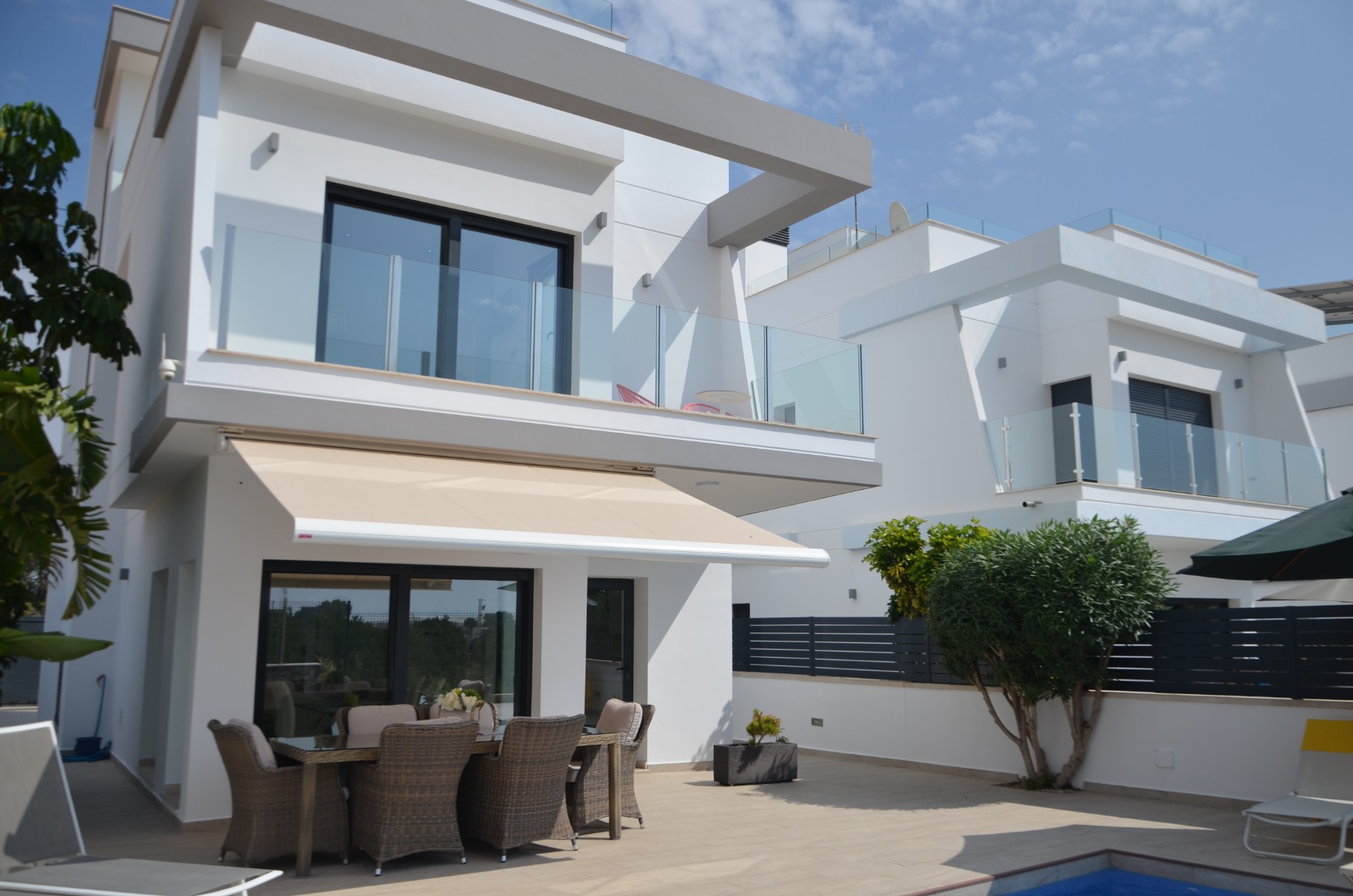 Villa in Alicante - view 1
