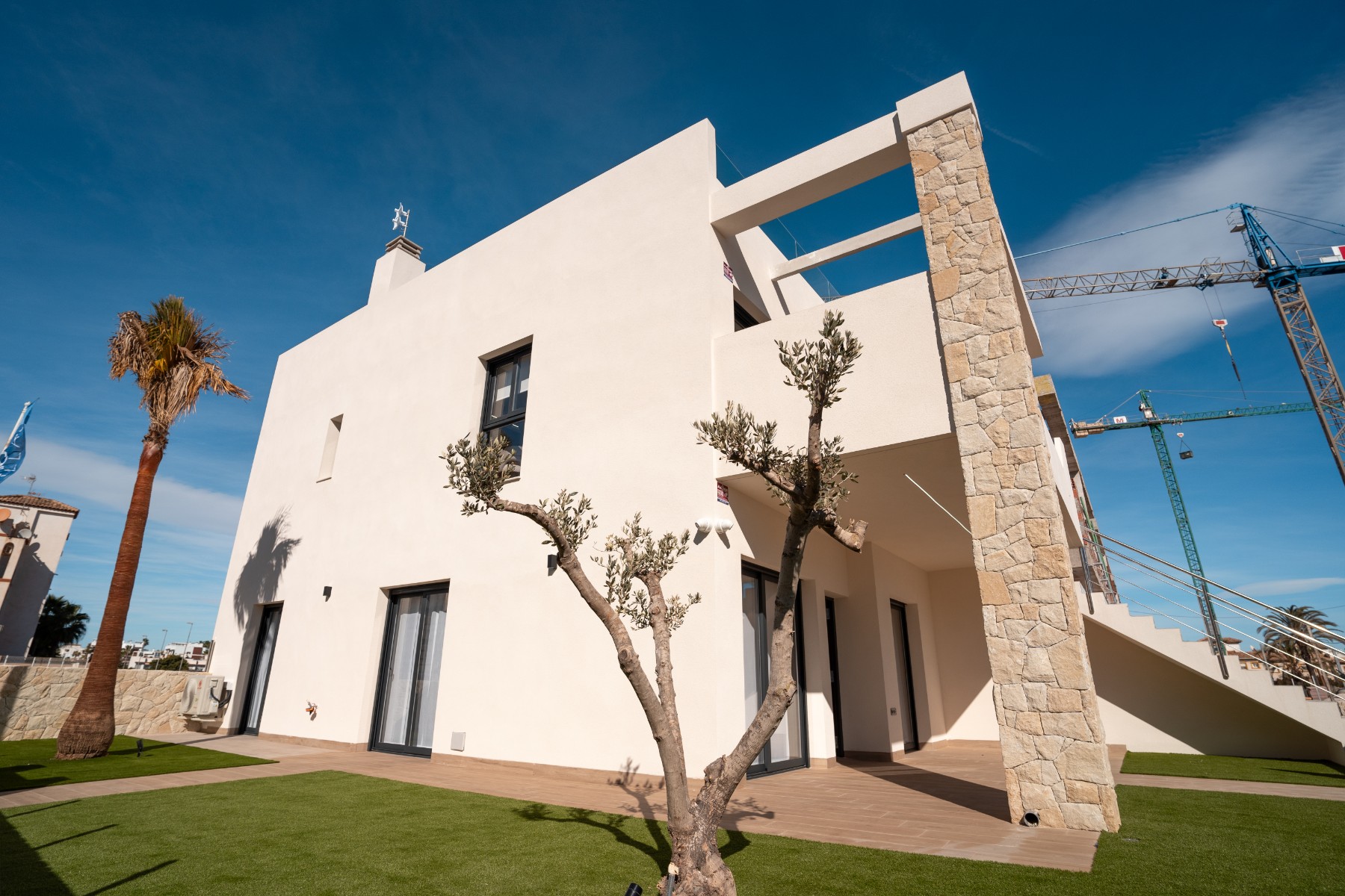 Apartment in Alicante - view 1