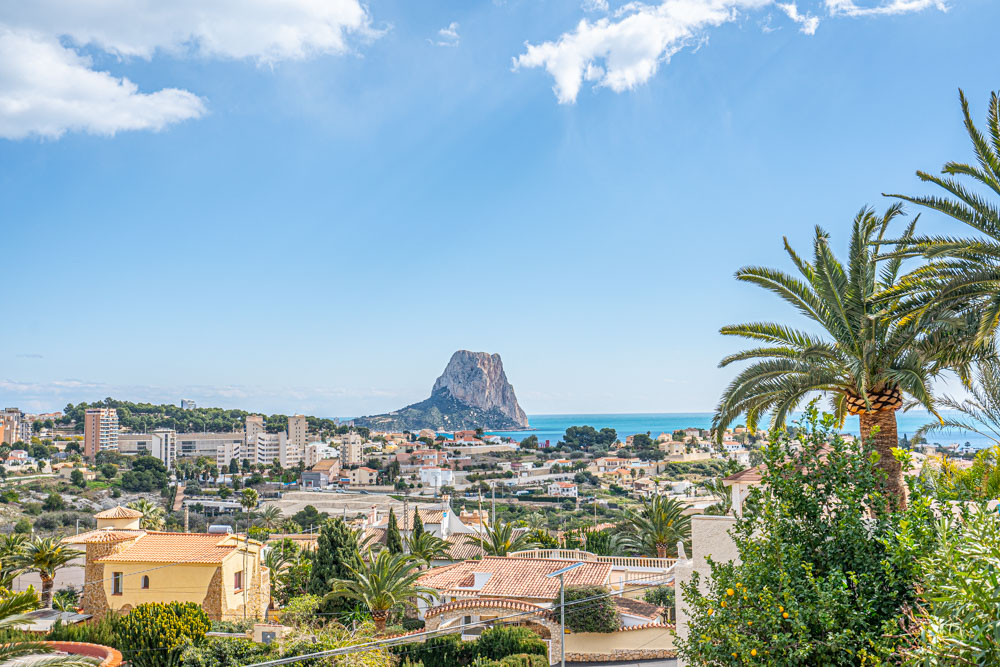 Villa in Calp - view 1