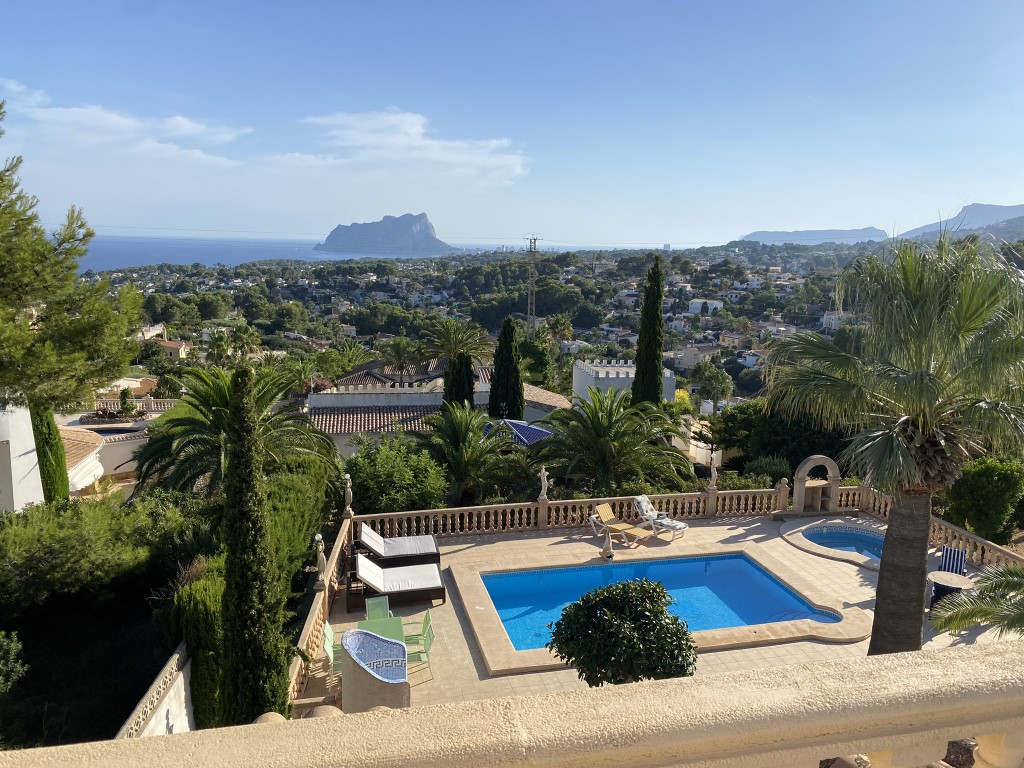 Villa in Benissa - view 1