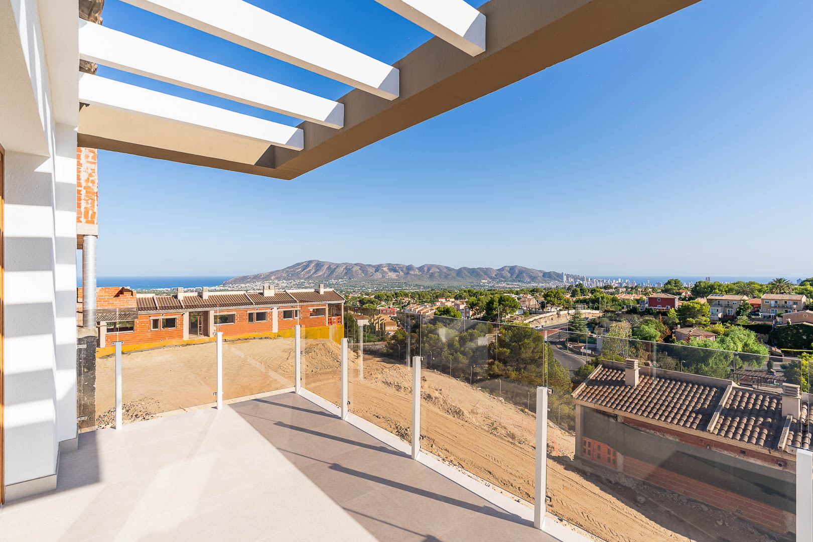 House in La Nucia - view 1