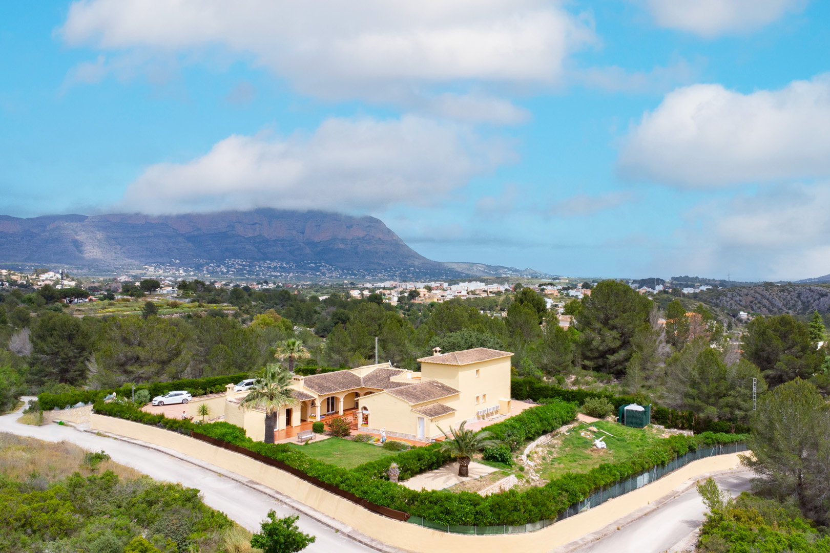 Villa in Gata de Gorgos - view 1