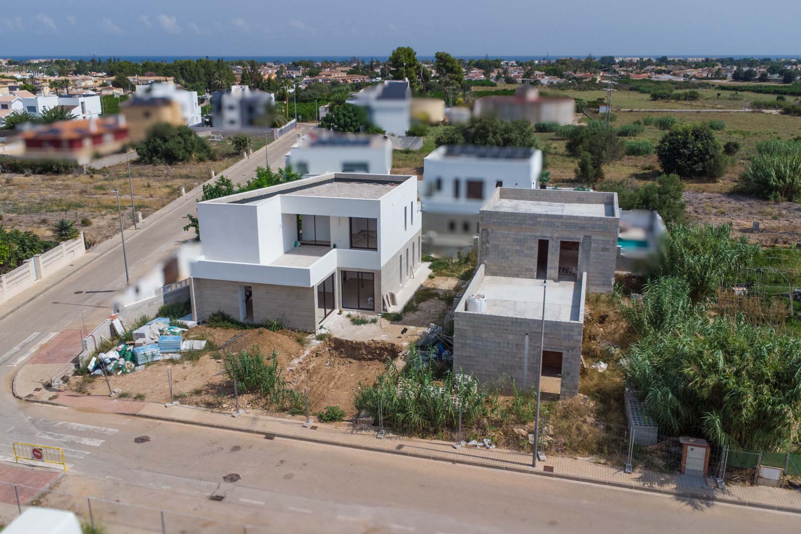 Villa in Vergel - view 1