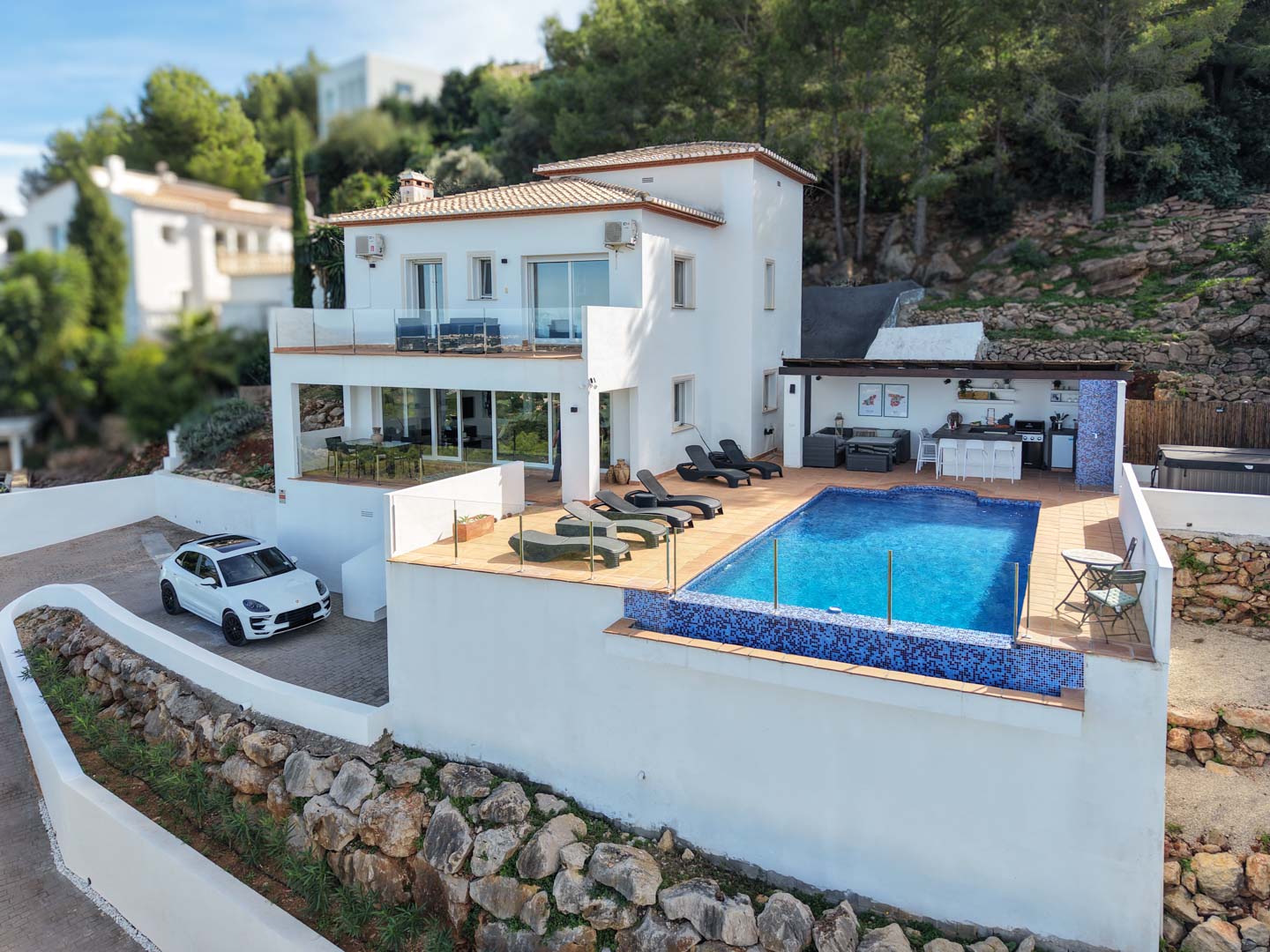 Villa in Pedreguer - view 1