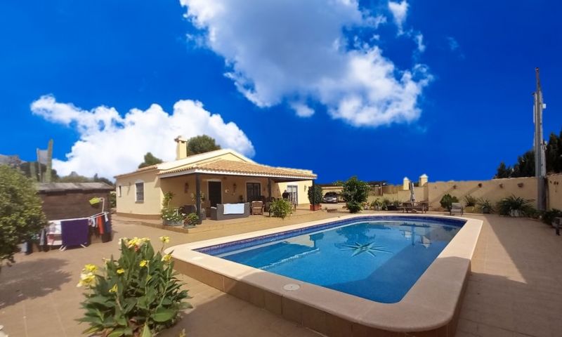 House in Santa Cruz - view 1