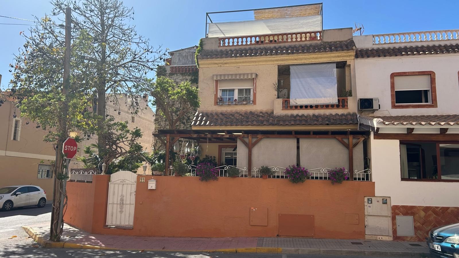 House in Los Montesinos - view 1