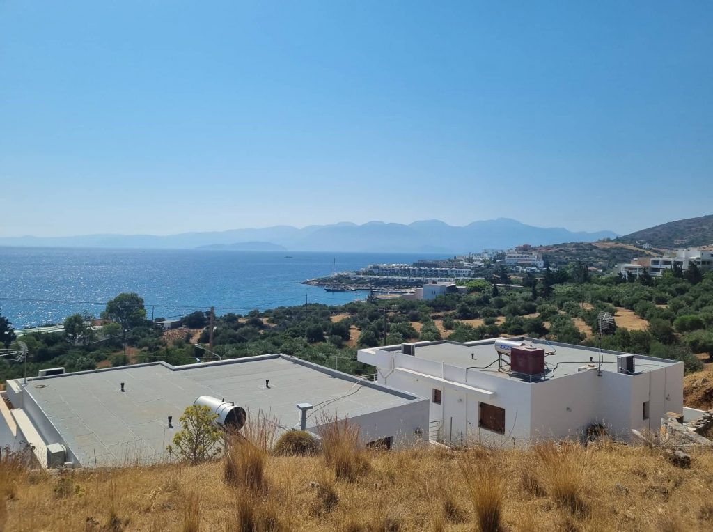 House in Agios Nikolaos - view 1