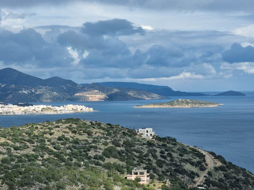 House in Agios Nikolaos - view 1