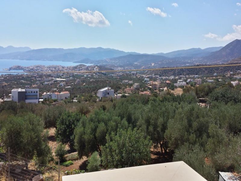 House in Agios Nikolaos - view 1