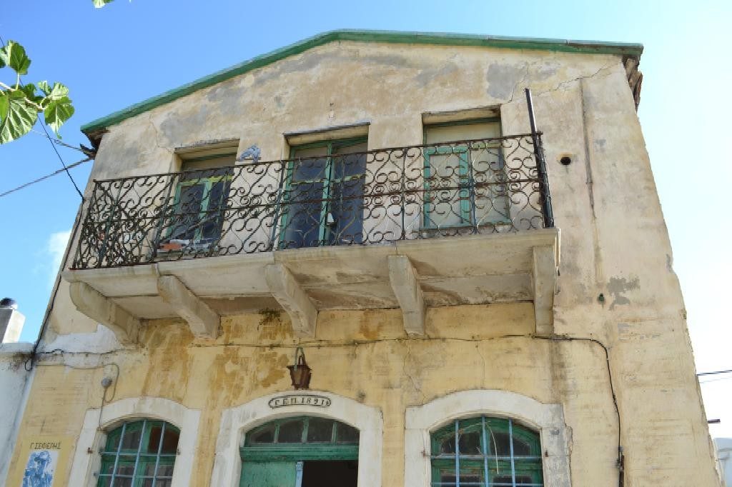 House in Agios Nikolaos - view 1