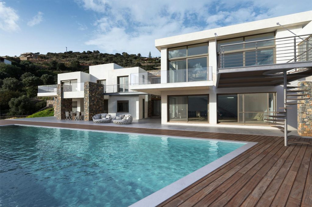 House in Agios Nikolaos - view 1